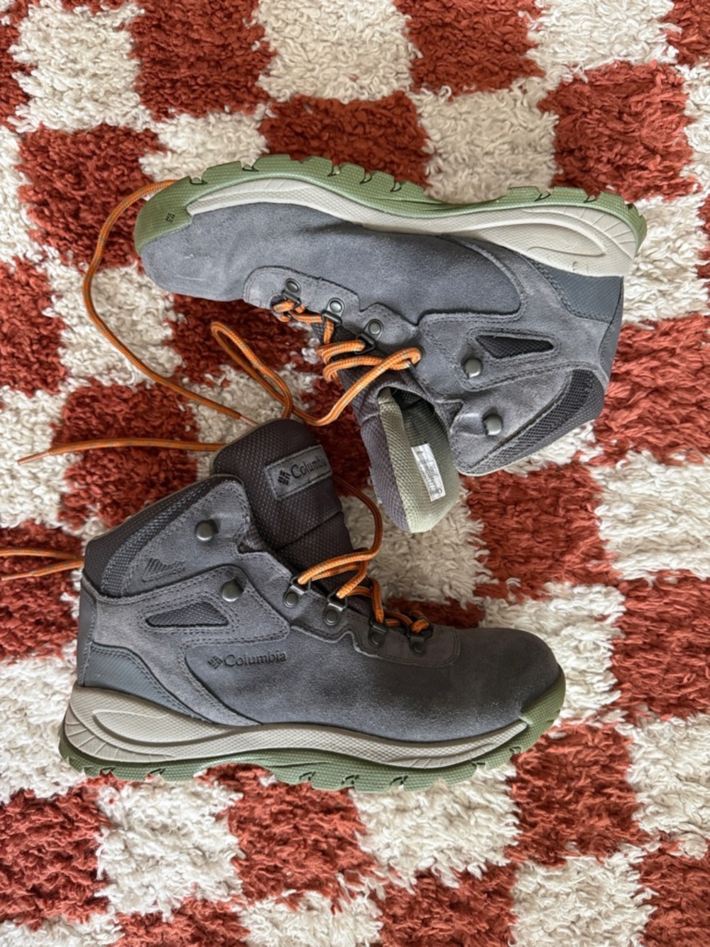 Columbia Newton Ridge Amped Waterproof Hiking Boots